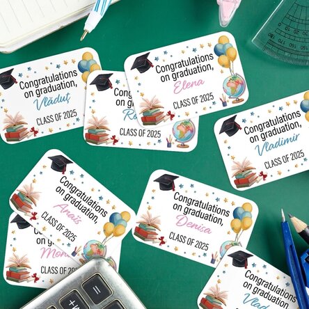 Sada 8 samolepek (samolepicích štítků) s vlastním textem – Promoce