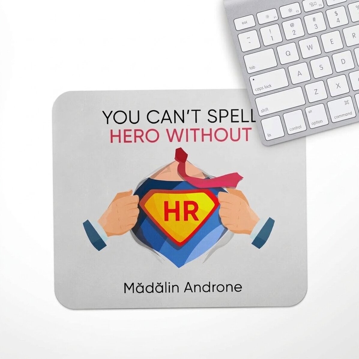 Personalizovaná podložka pod myš s nápisem – HR