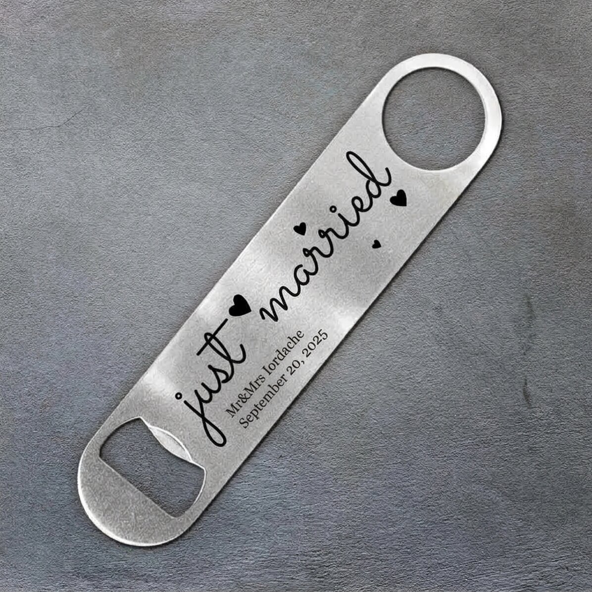 Personalizovaný otvírák na pivo s nápisem – Just Married