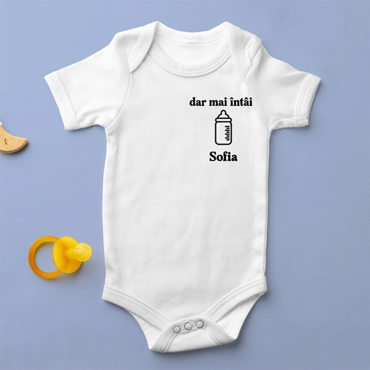 Dětské body s vlastním textem – But first...