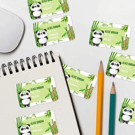 Sada 8 samolepek (samolepicích štítků) s vlastním potiskem pro školu – Cute Panda