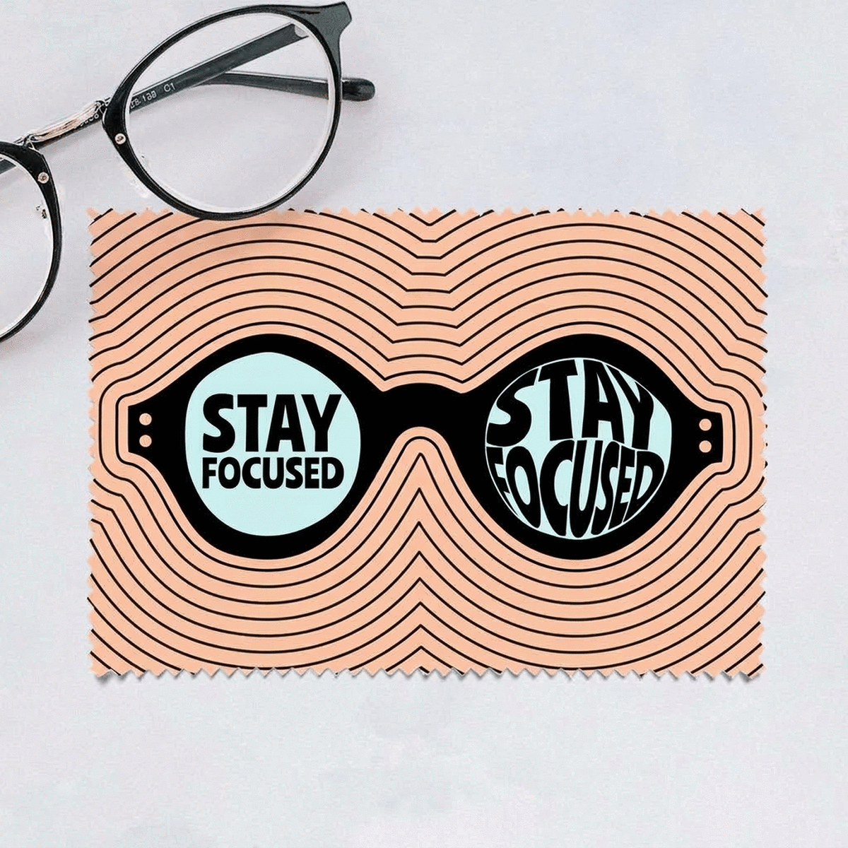 Personalizovaná utěrka na čištění displejů a brýlí – Stay Focused