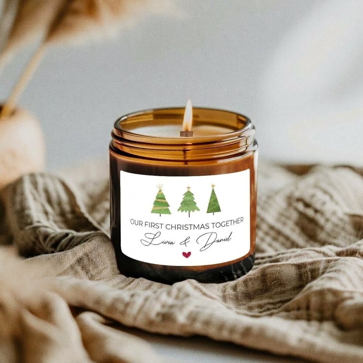 Malá vonná svíčka s vlastním textem – First Christmas