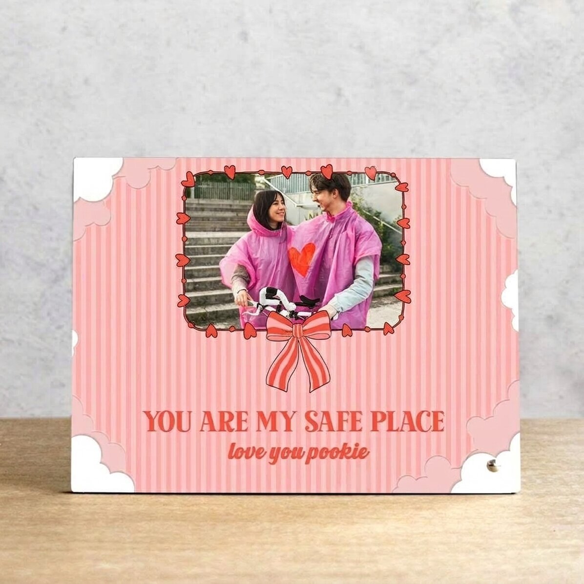Personalizovaný stolní fotorámeček s fotografií a textem – Coquette love