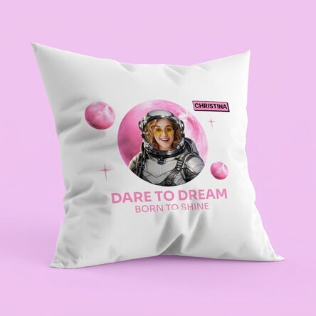 Personalizovaný polštář s fotografií a textem – Dare to Dream
