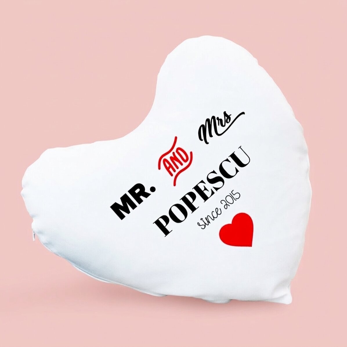 Personalizovaný polštář ve tvaru srdce – Mr & Mrs