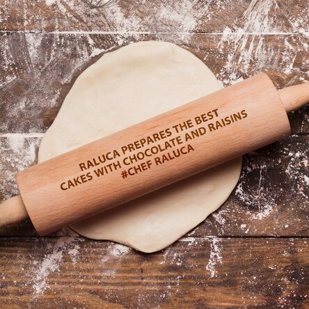 Dřevěný sušák na prádlo s vlastním nápisem