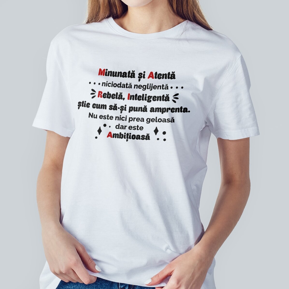 Bavlněné tričko s vlastním nápisem – M.A.R.I.A.