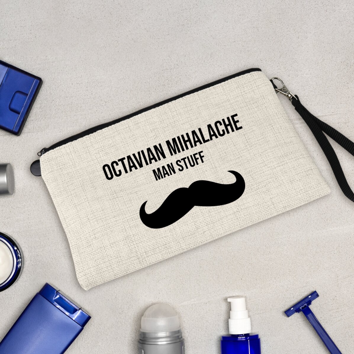 Sada doplňků pro muže s vlastním textem – Moustache